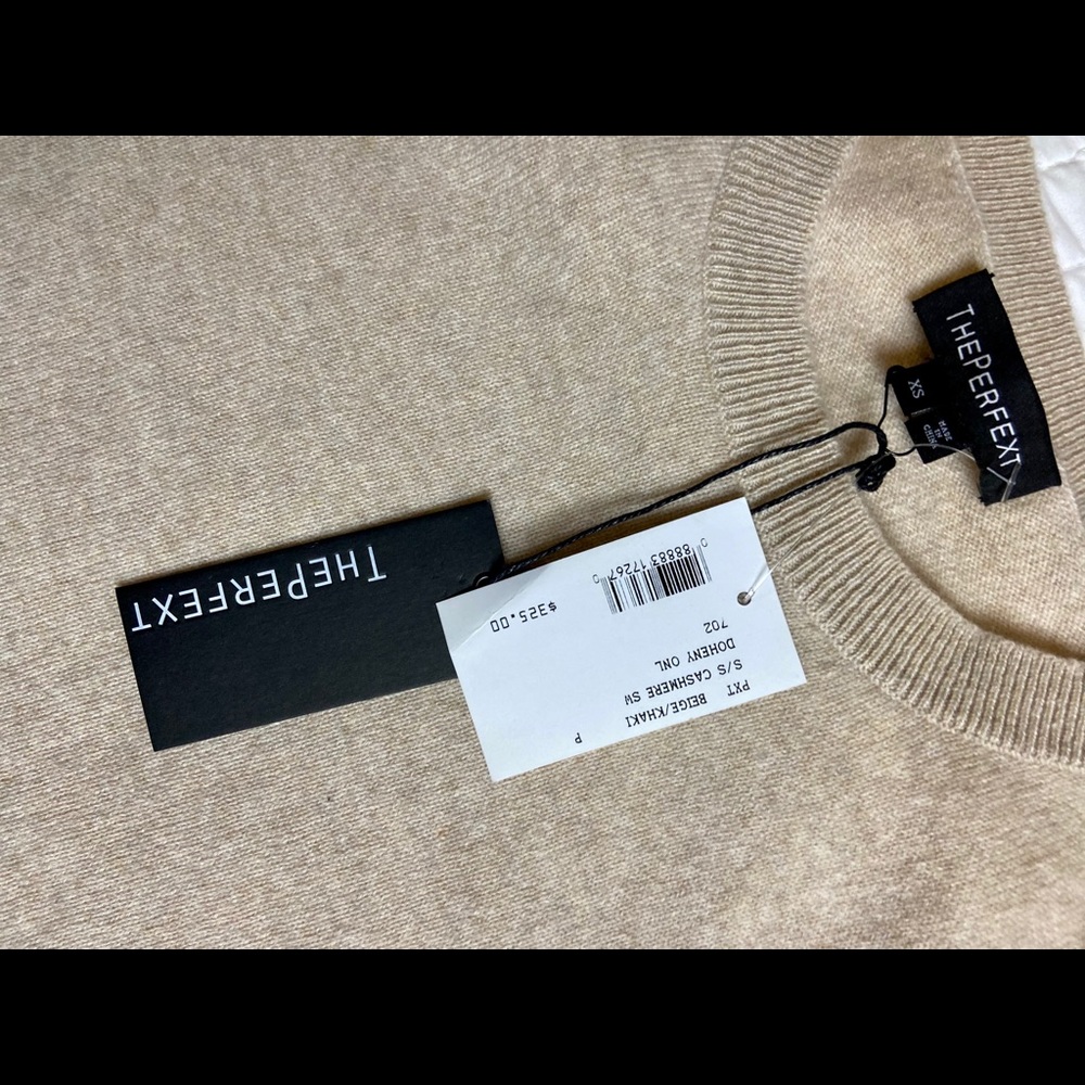 THEPERFEXT Doherty Cropped Cashmere Sweater - Picture 4 of 6